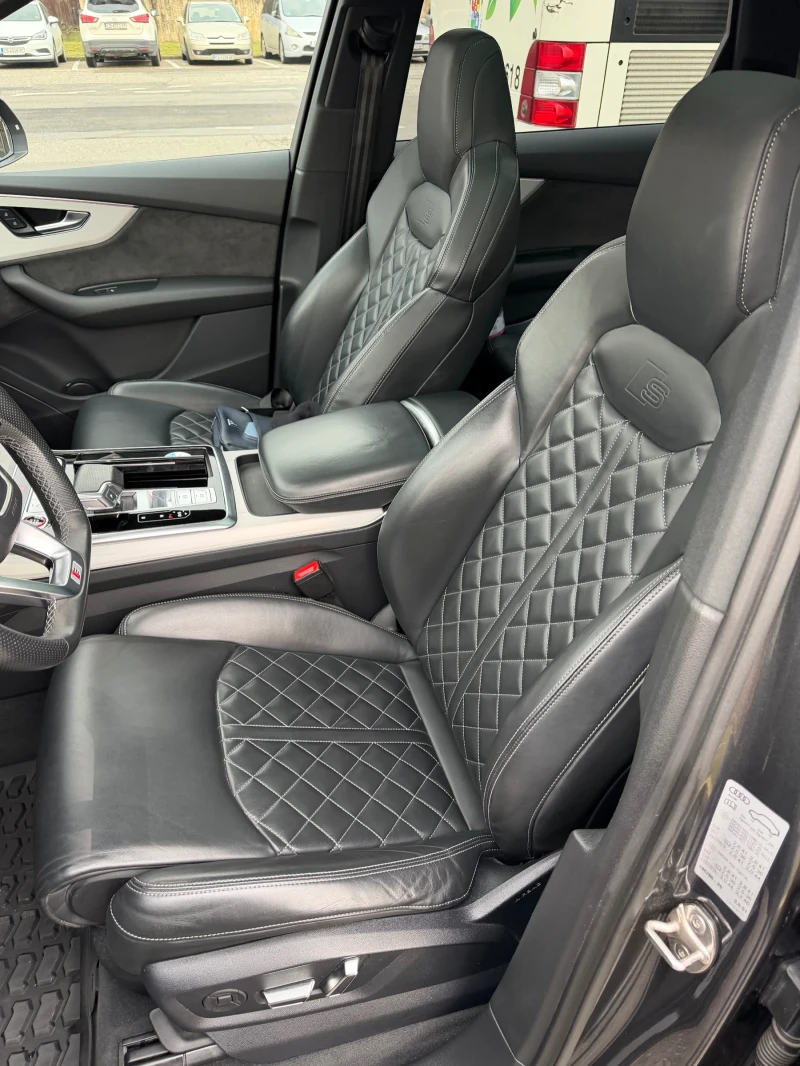 Audi SQ7, снимка 7 - Автомобили и джипове - 53293146