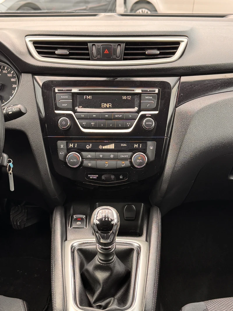 Nissan Qashqai 1.5DCI ИТАЛИЯ, снимка 12 - Автомобили и джипове - 53397226