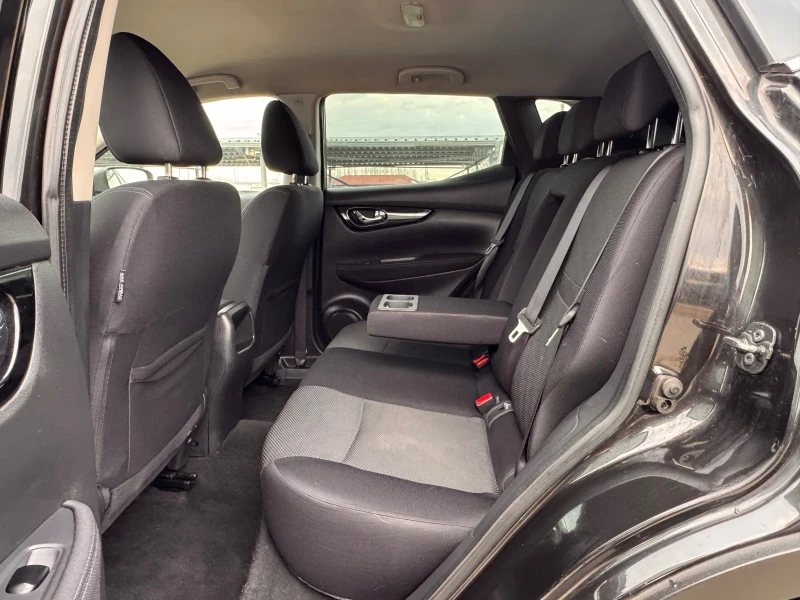 Nissan Qashqai 1.5DCI ИТАЛИЯ, снимка 7 - Автомобили и джипове - 53397226