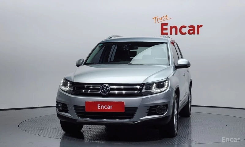 VW Tiguan, снимка 3 - Автомобили и джипове - 53530136