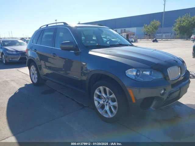 BMW X5 XDRIVE35I/Минимална щета!, снимка 2 - Автомобили и джипове - 48833281