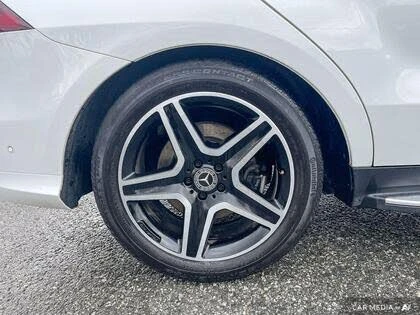 Mercedes-Benz GLE 400 4MATIC KEYLESS* PANO* ПОДГЕВ* DISTRONIC*  - изображение 4