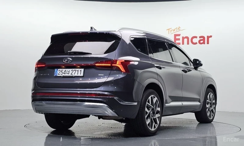 Hyundai Santa fe 2.5T* 4X4* CALLIGRAPHY* HEAD UP* 360* БЕЗ ИНЦИДЕНТ, снимка 4 - Автомобили и джипове - 55420604