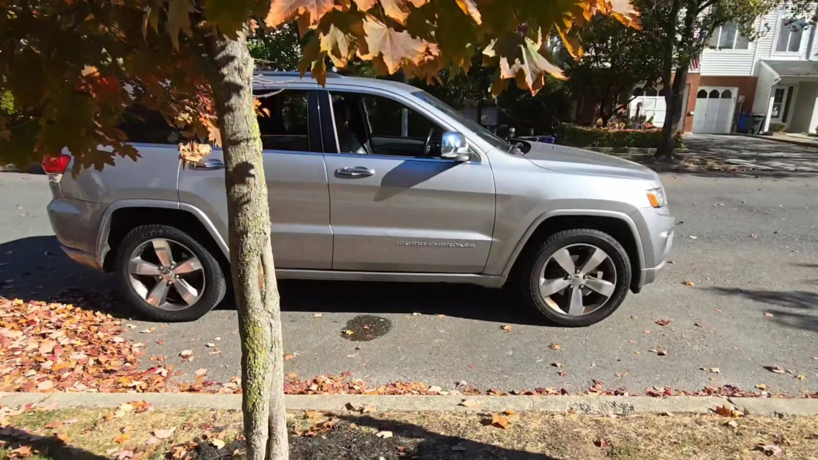 Jeep Grand cherokee Overland - изображение 3