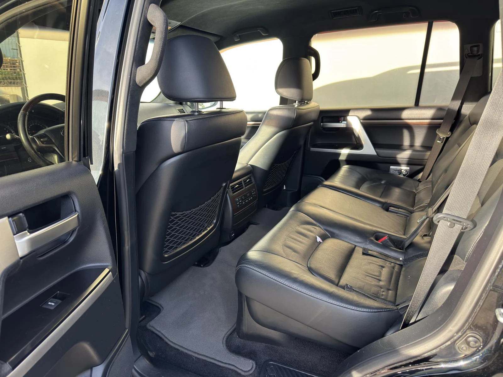 Toyota Land cruiser  - изображение 10