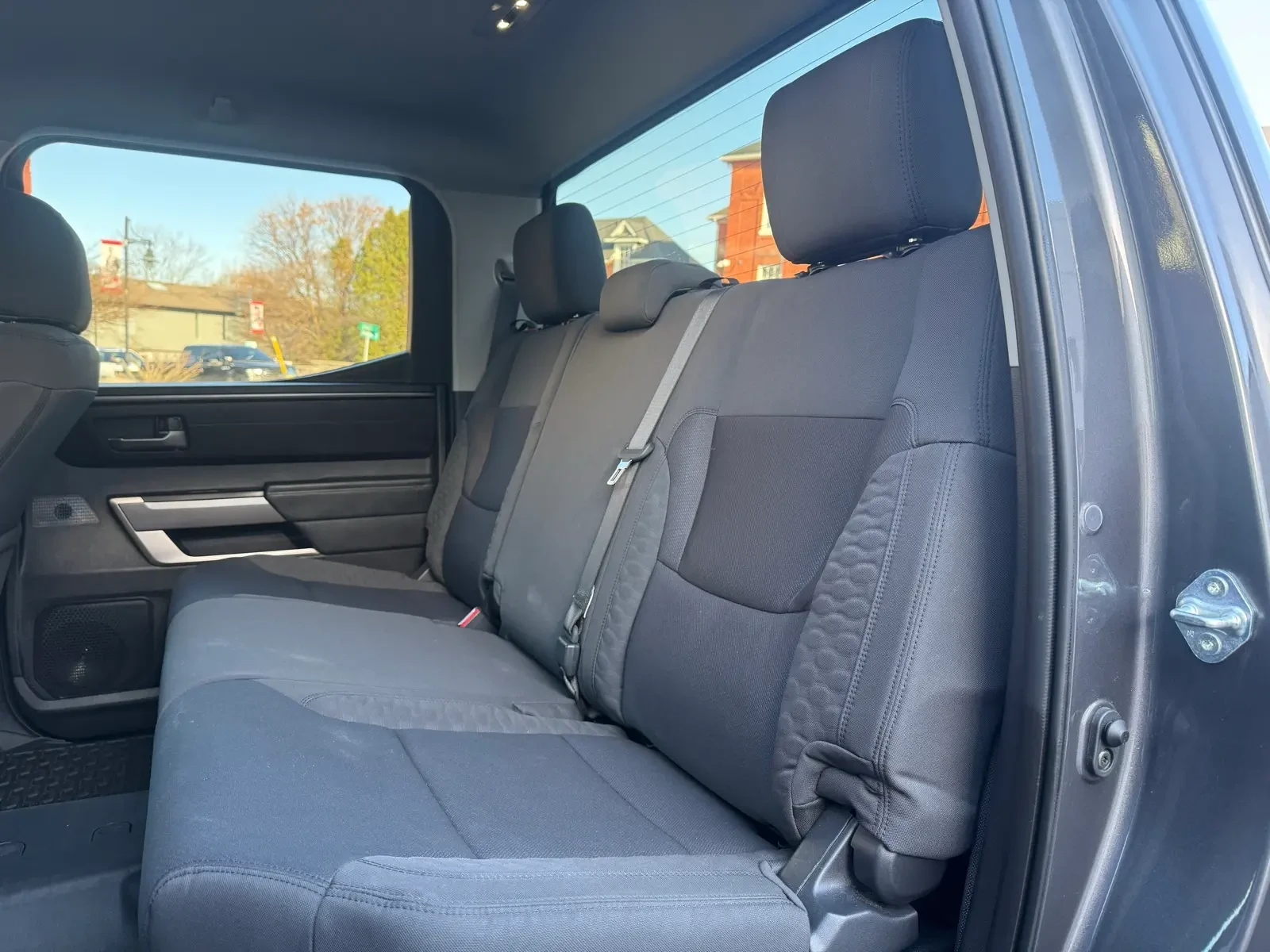 Toyota Tundra SR5  - изображение 6