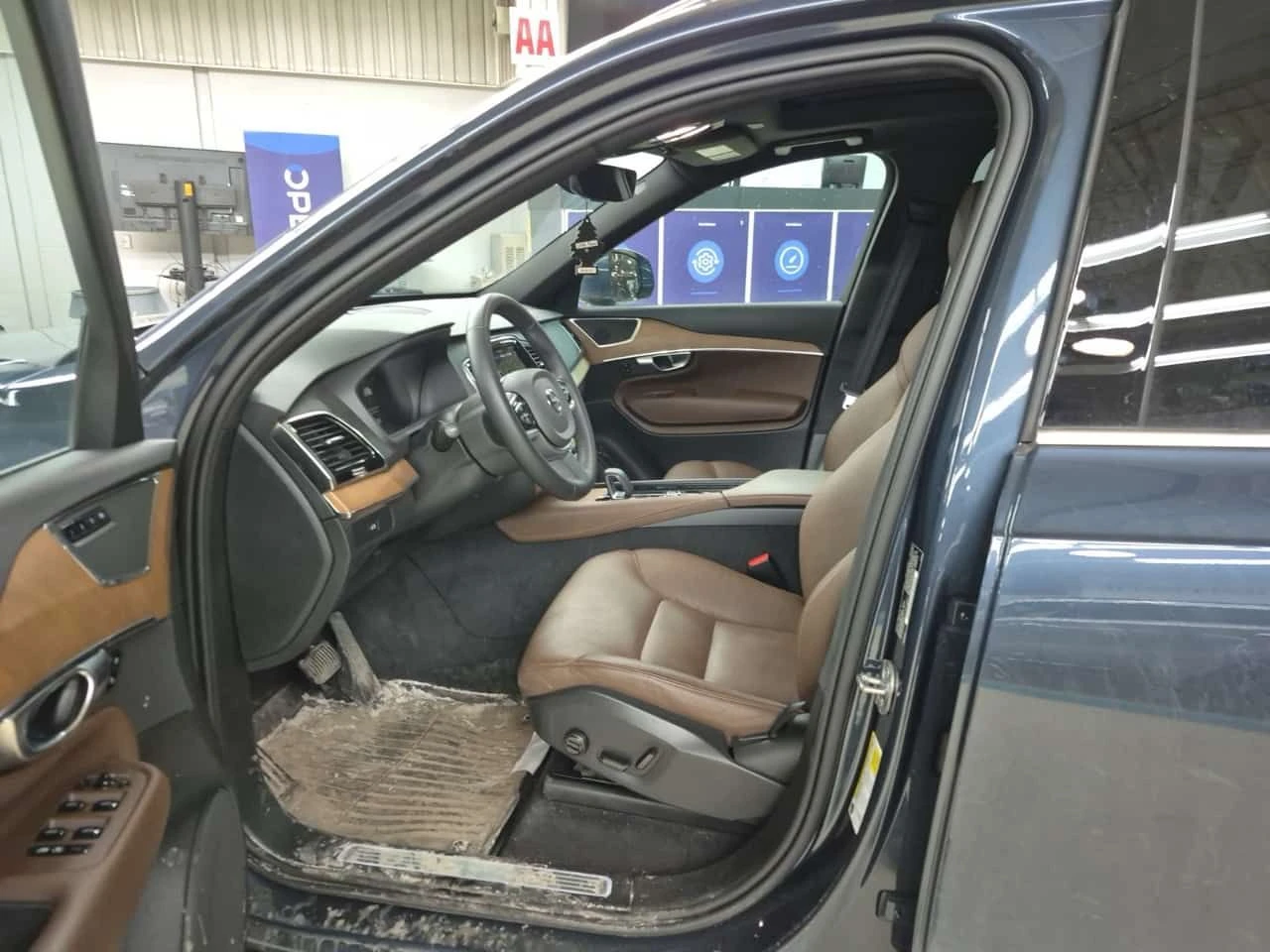 Volvo Xc90 * PLUS BRIGHT THEME * CARFAX * БЕЗ ПЪРВОНАЧАЛНА ВН, снимка 5 - Автомобили и джипове - 53865103