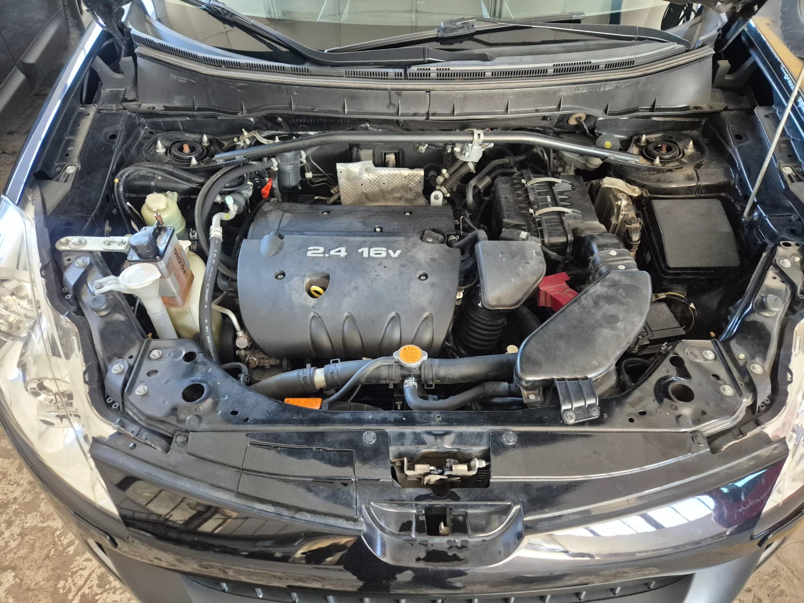 Peugeot 4007 2.4i 6+ 1 места Газ, снимка 16 - Автомобили и джипове - 54098938