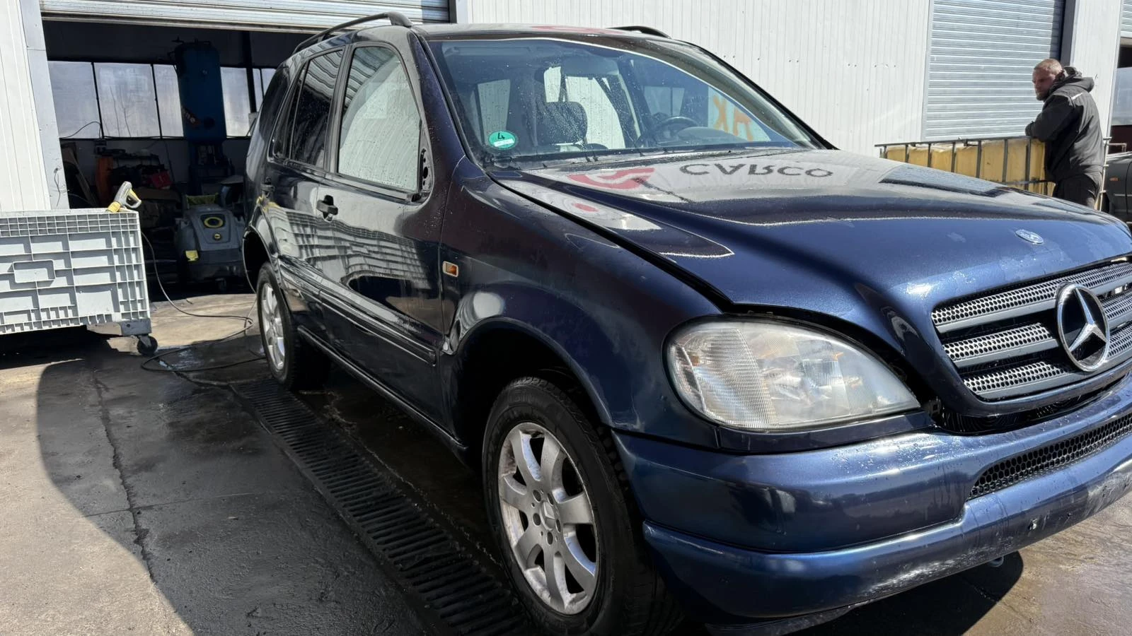 Mercedes-Benz ML W163