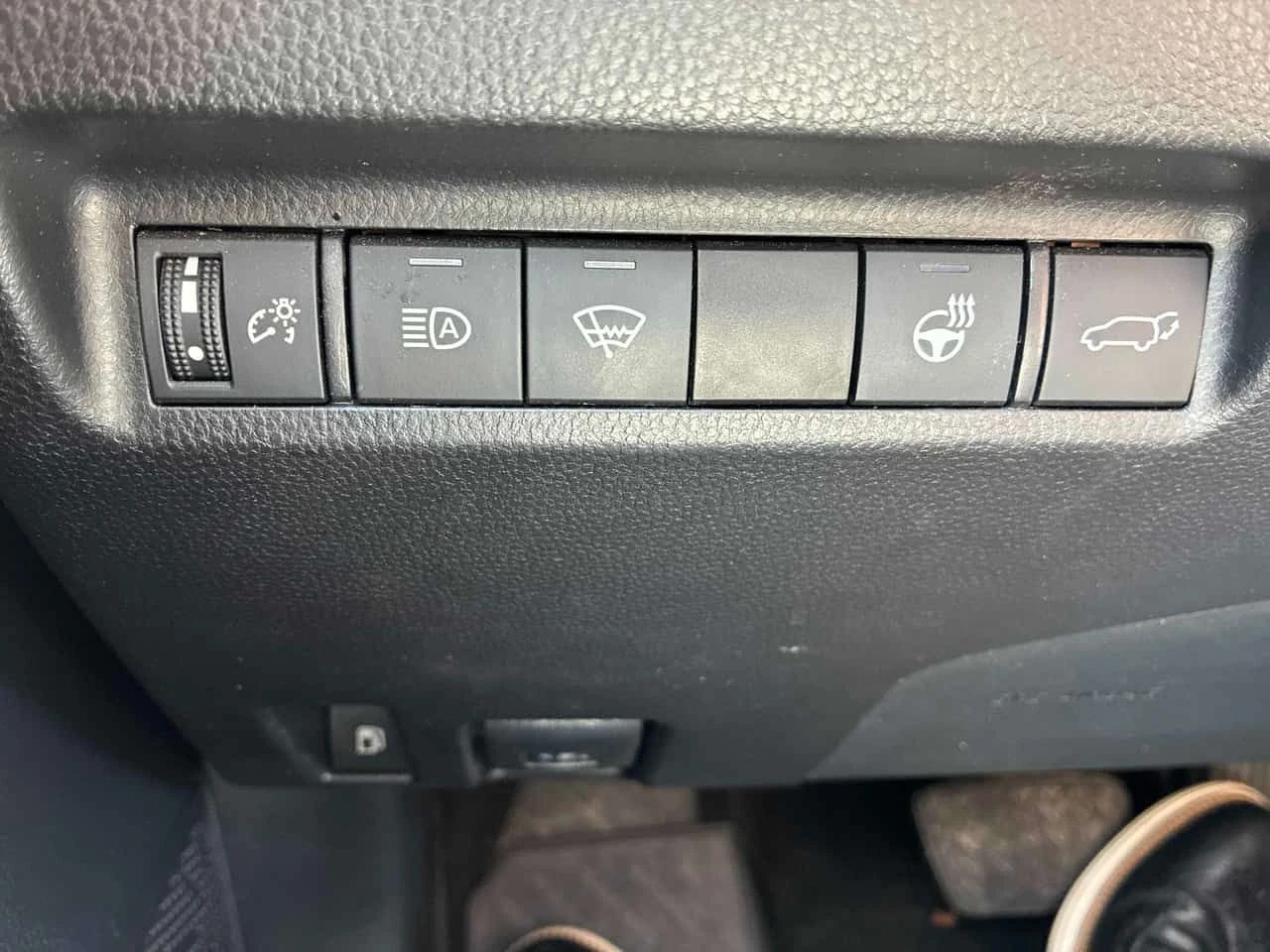 Toyota Rav4 * Hybrid * ПОДГРЕВ * ПАНОРАМА * ПРЕДСТАВИТЕЛСТВО, снимка 11 - Автомобили и джипове - 55058886