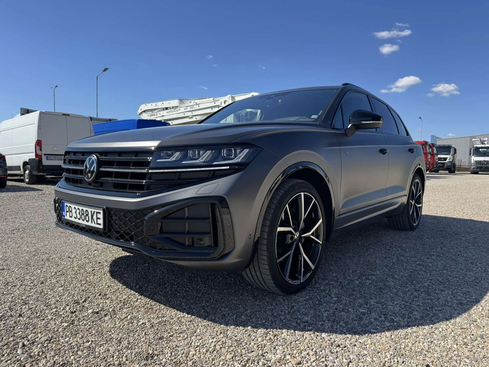 VW Touareg R-Line 3.0 TDI DSG, снимка 3 - Автомобили и джипове - 55313988