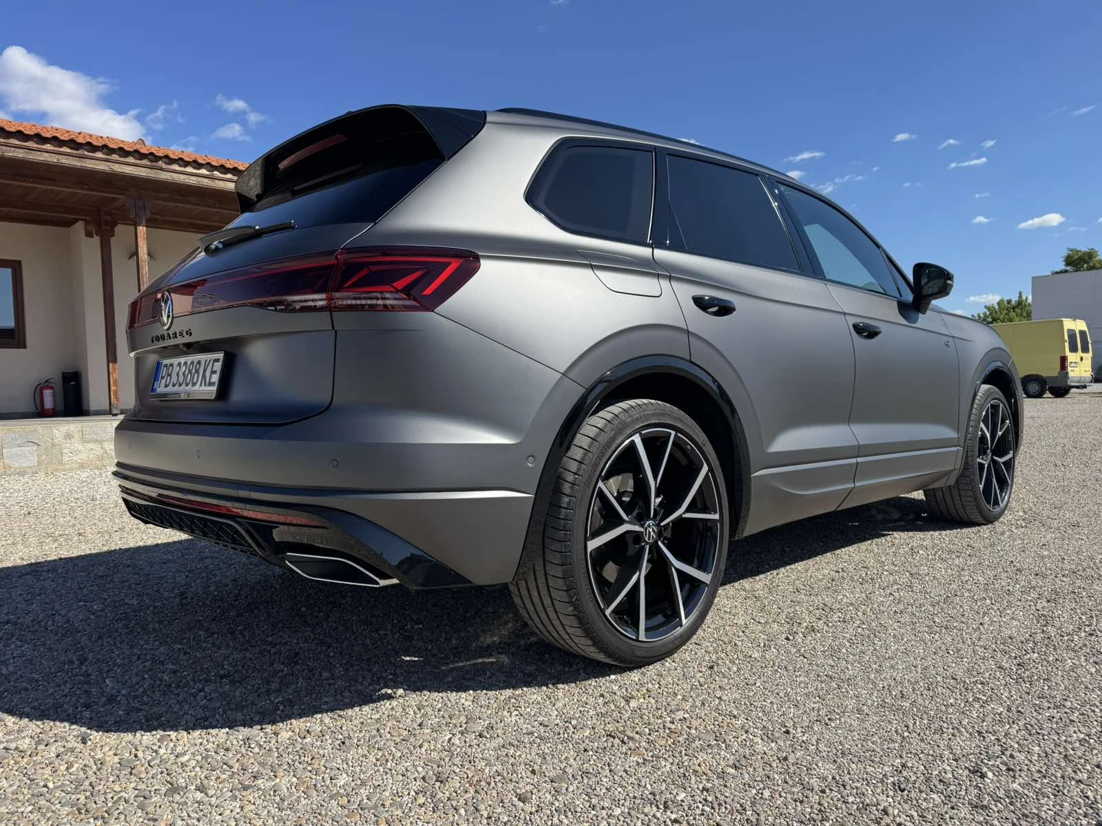 VW Touareg R-Line 3.0 TDI DSG, снимка 7 - Автомобили и джипове - 55313988