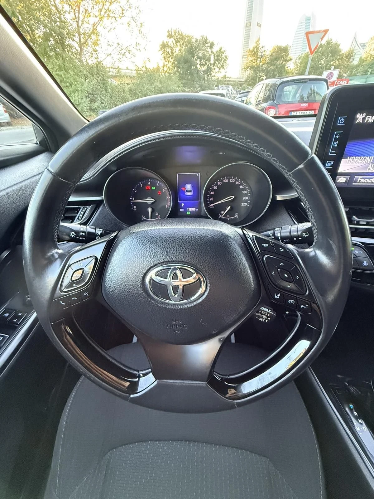 Toyota C-HR Бензин/КАТО НОВ/112000КМ/1.2 TURBO, снимка 10 - Автомобили и джипове - 56061570