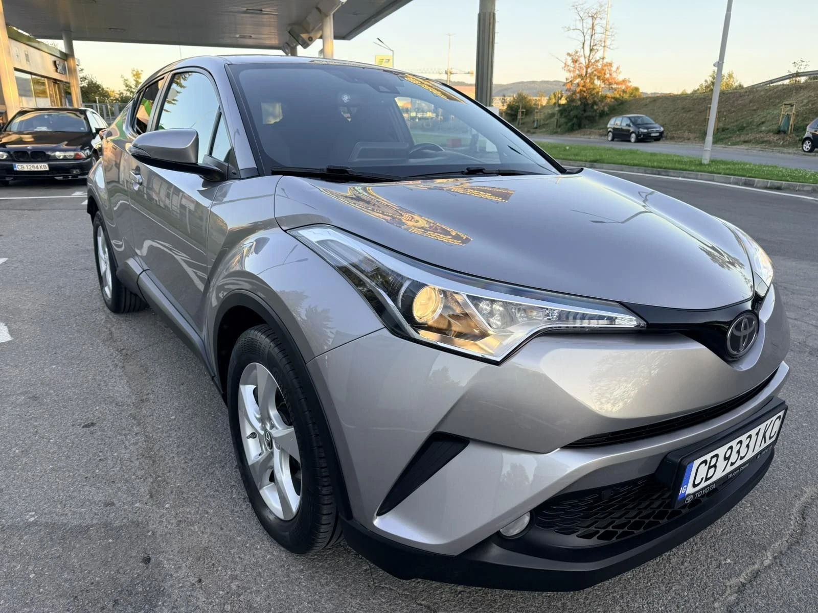 Toyota C-HR Бензин/КАТО НОВ/112000КМ/1.2 TURBO, снимка 2 - Автомобили и джипове - 56061570