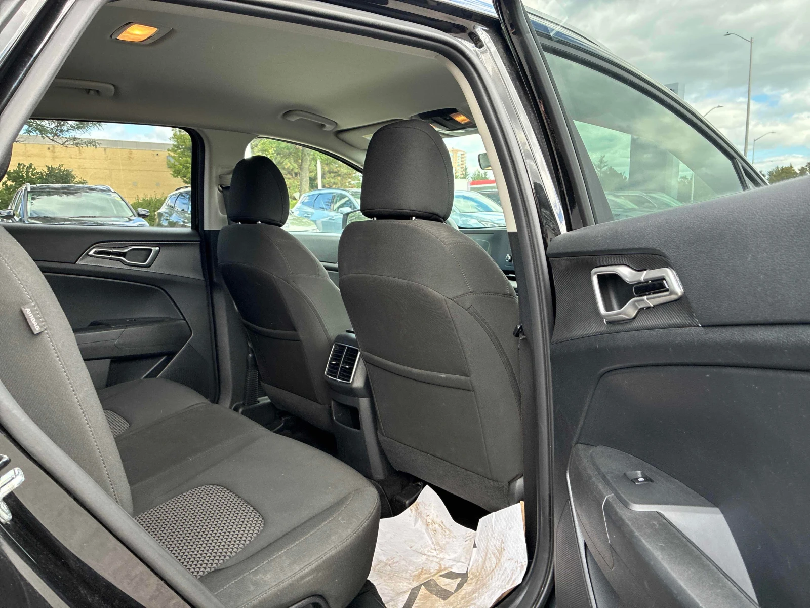 Kia Sportage * AWD * CARFAX * ОПЦИЯ ЗА ФИНАНСИРАНЕ , снимка 16 - Автомобили и джипове - 56080304