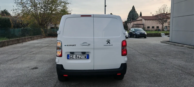 Peugeot Expert Electric 75KW, снимка 6 - Бусове и автобуси - 52489121