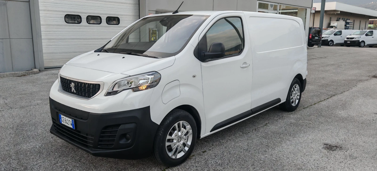 Peugeot Expert Electric 75KW, снимка 1