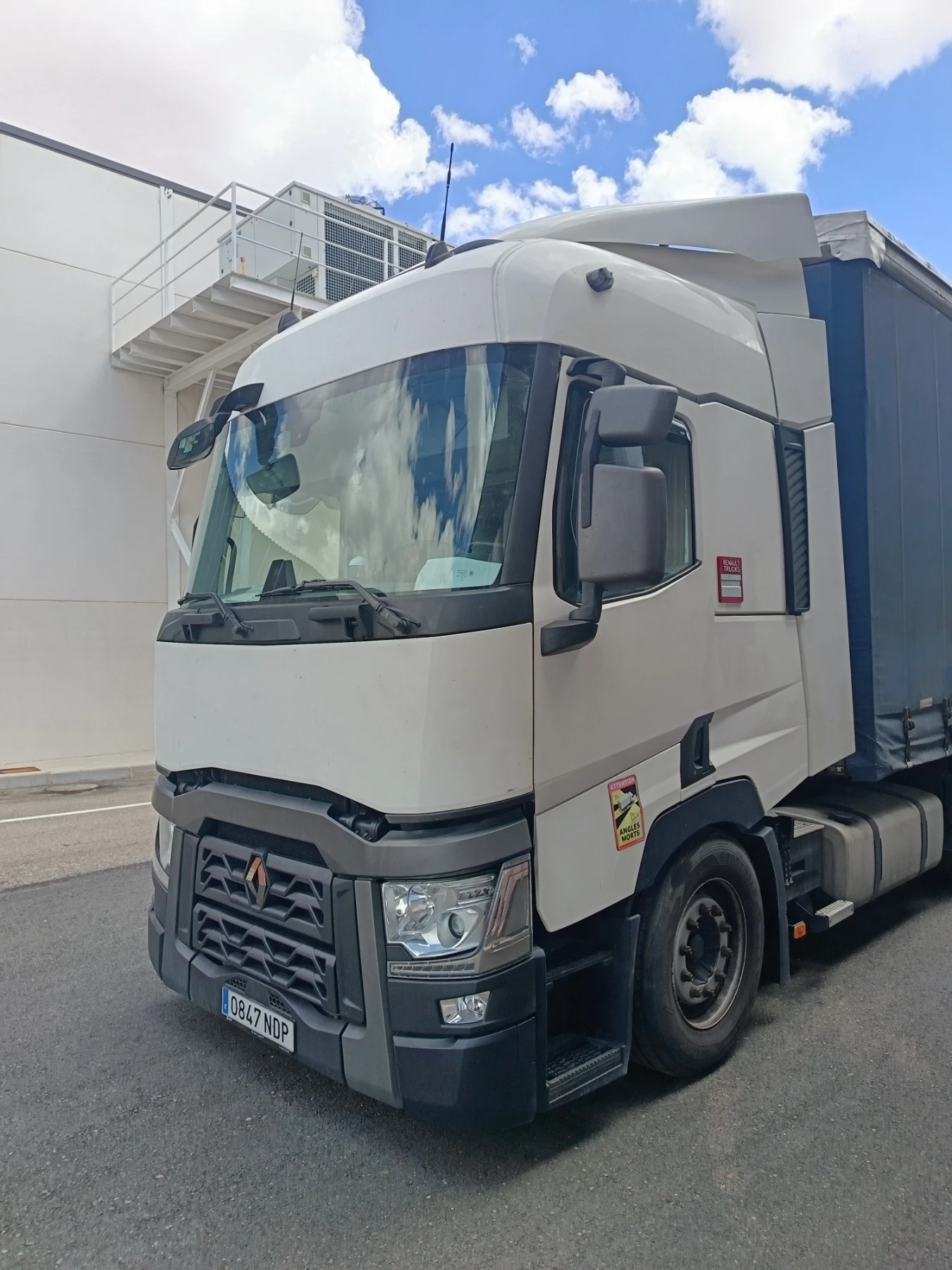 Renault T T440