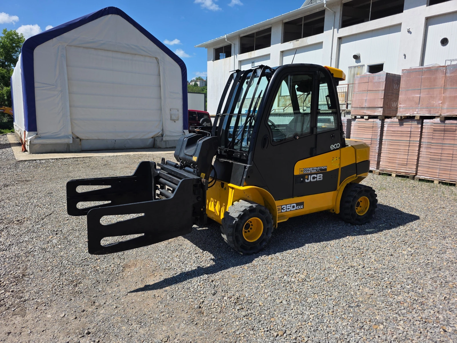 Телескопични товарачи JCB TLT35D 4X4 