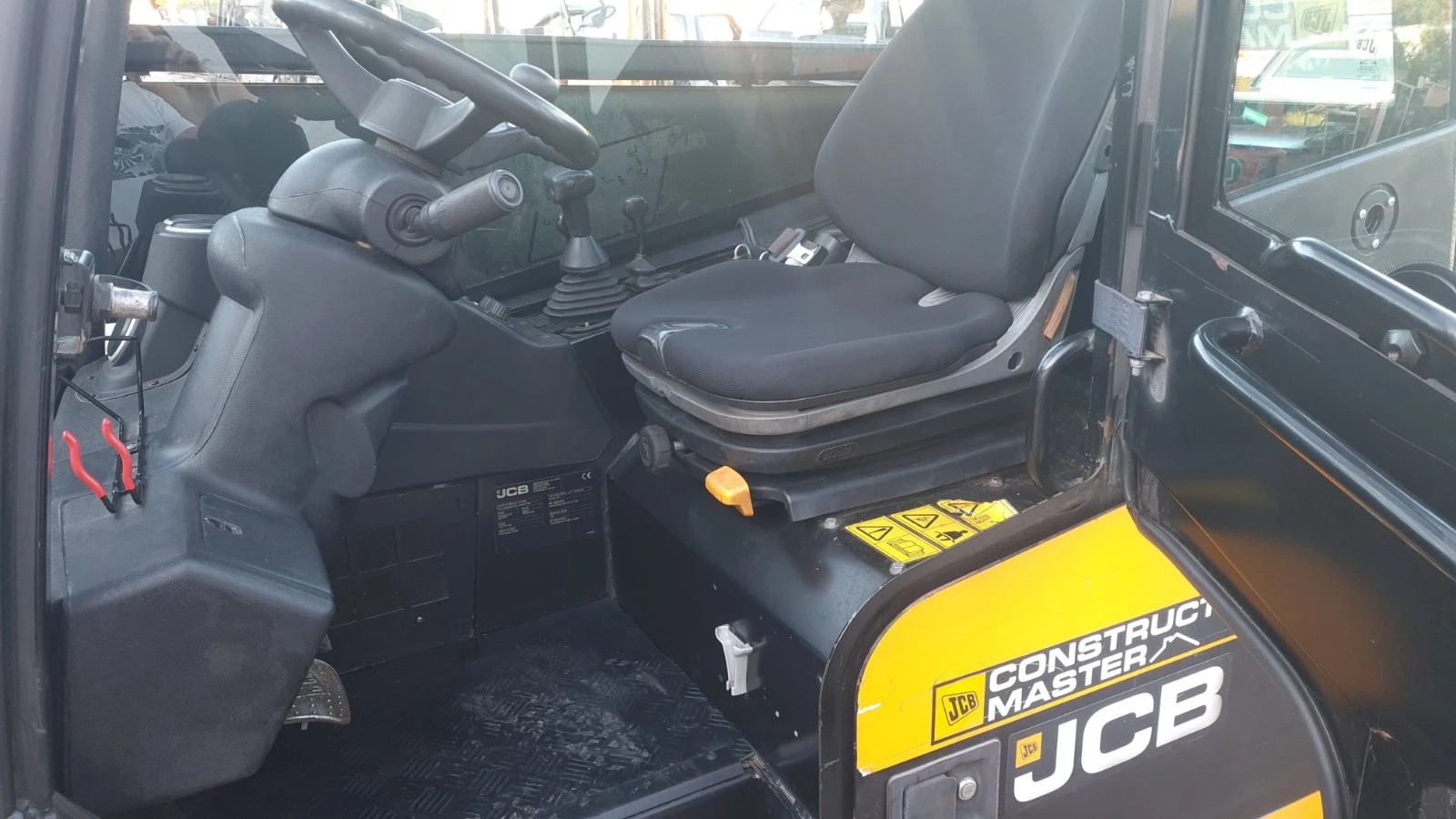 Телескопични товарачи JCB TLT35D 4X4 , снимка 7 - Индустриална техника - 54616038