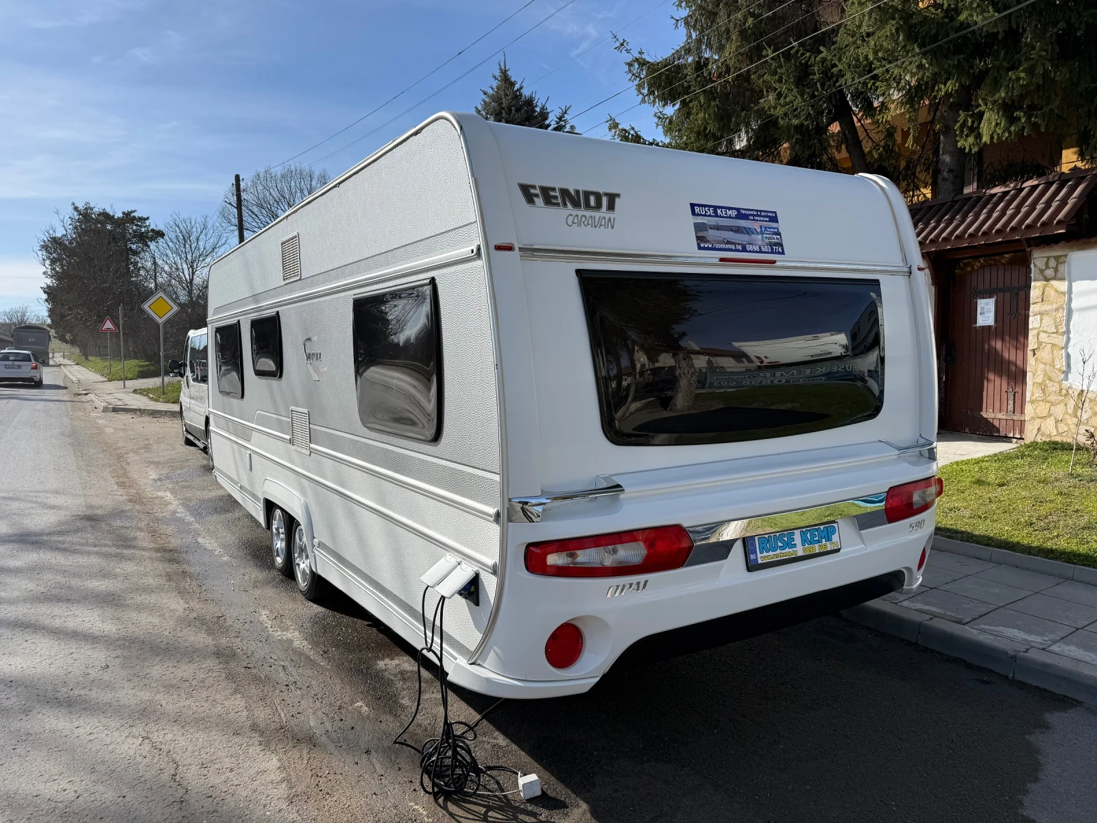 Каравана Fendt Opal 590, снимка 2 - Каравани и кемпери - 53826365