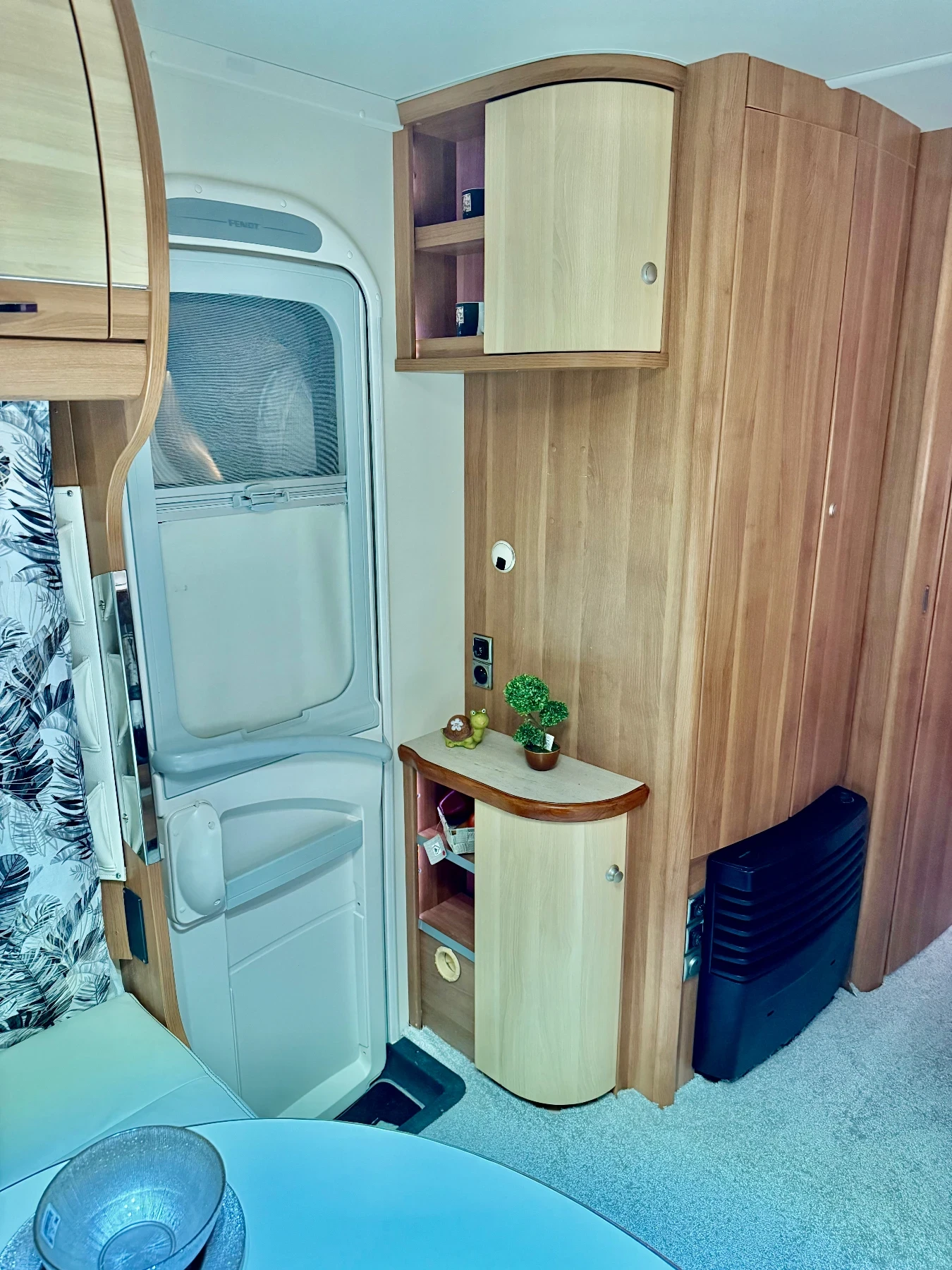 Каравана Fendt Opal 590, снимка 9 - Каравани и кемпери - 53826365