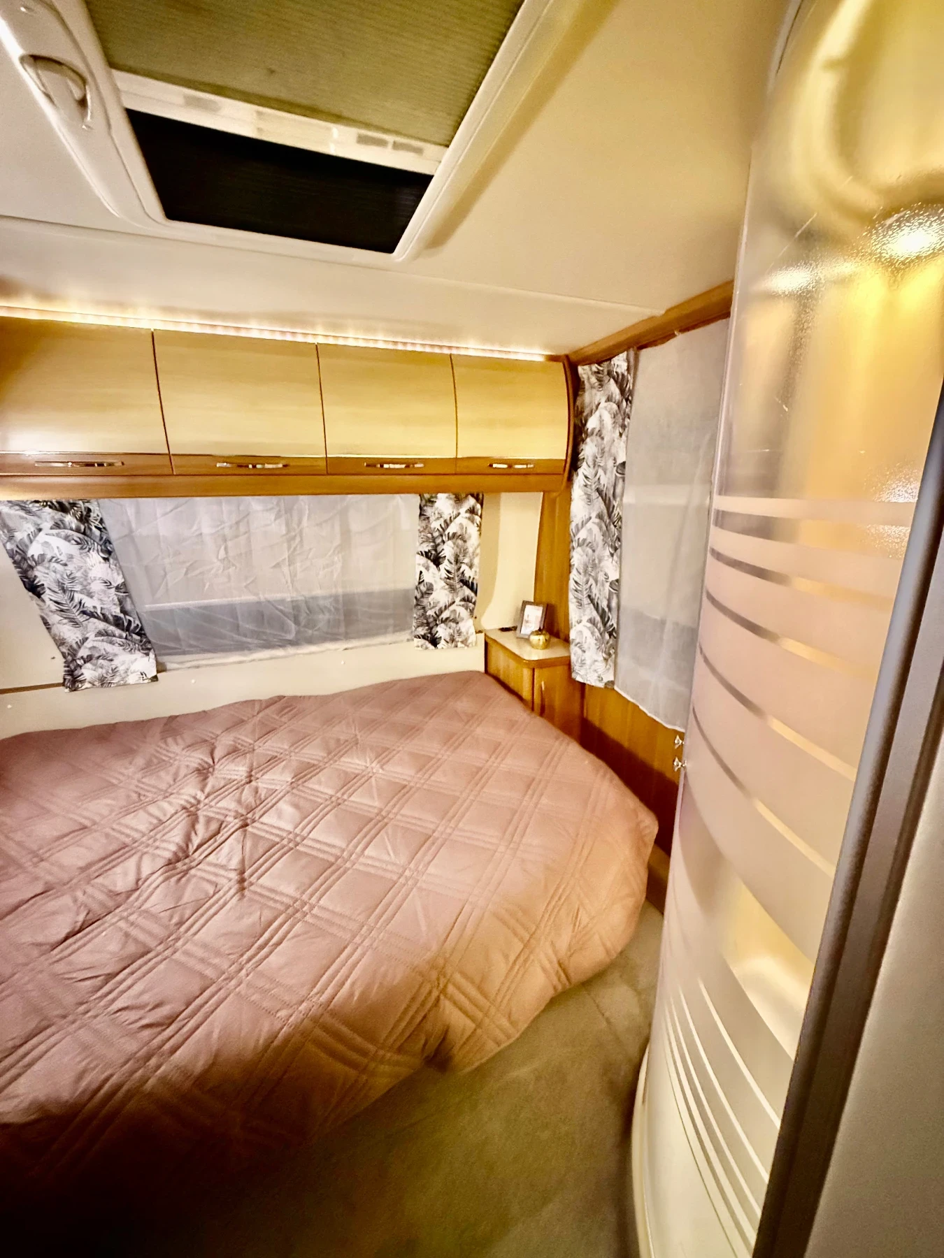 Каравана Fendt Opal 590, снимка 14 - Каравани и кемпери - 53826365