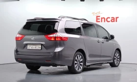 Toyota Sienna, снимка 2
