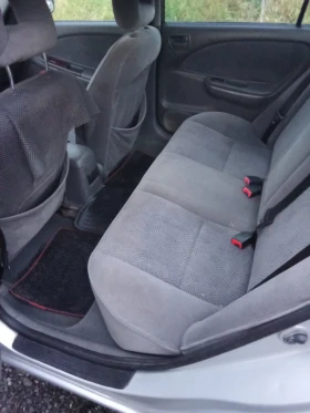 Toyota Avensis 1.6, снимка 8