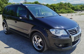 Обява за продажба на VW Touran 2.0 TDI Cross BMM ~9 550 лв. - изображение 1