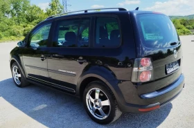 Обява за продажба на VW Touran 2.0 TDI Cross BMM ~9 550 лв. - изображение 4