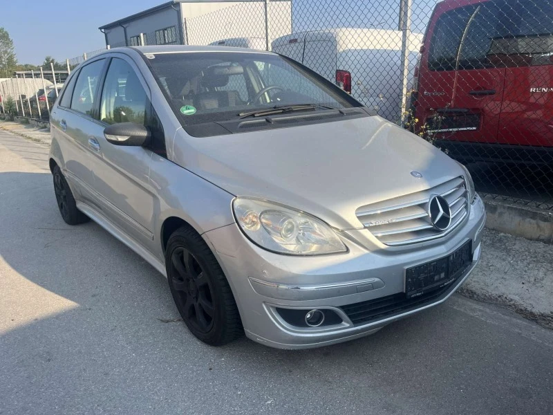 Mercedes-Benz B 180 2.0 CDI, снимка 1 - Автомобили и джипове - 46764586