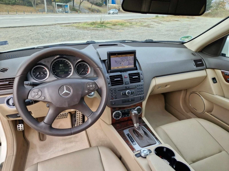 Mercedes-Benz C 350 i 4Matic AMG, снимка 14 - Автомобили и джипове - 47800196