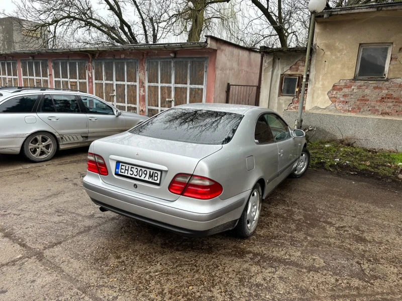 Mercedes-Benz CLK, снимка 8 - Автомобили и джипове - 48721797