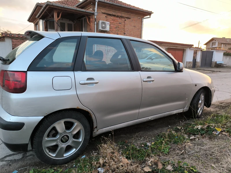 Seat Ibiza, снимка 5 - Автомобили и джипове - 48987843