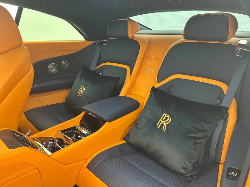 Rolls-Royce Spectre Black Badge , снимка 12 - Автомобили и джипове - 50345520