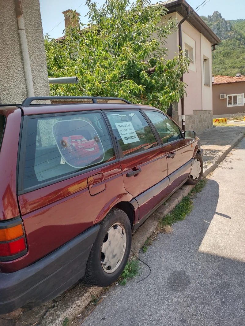 VW Passat Комби, снимка 3 - Автомобили и джипове - 52404832