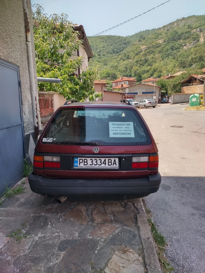 VW Passat Комби, снимка 4 - Автомобили и джипове - 52404832