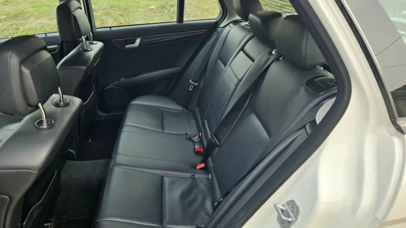 Mercedes-Benz C 180 CDI, снимка 11 - Автомобили и джипове - 52598019