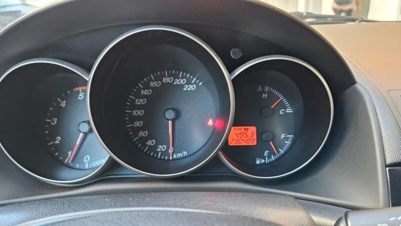 Mazda 3, снимка 12 - Автомобили и джипове - 52469423