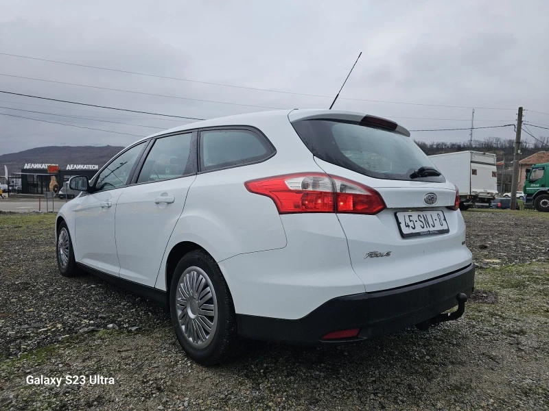Ford Focus 1.6tdci/2011g, снимка 6 - Автомобили и джипове - 52697483