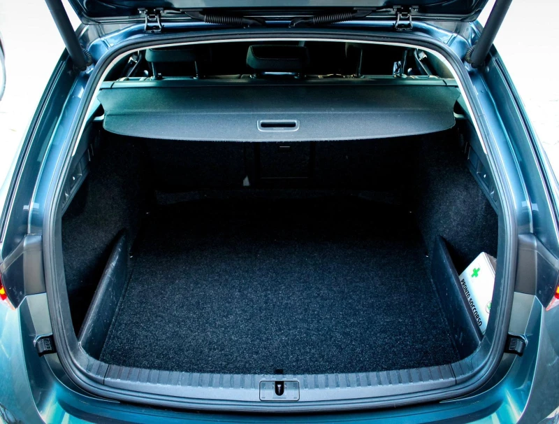 Skoda Octavia 2.0 TDI Automatic_Digital_Cockpit, снимка 15 - Автомобили и джипове - 52774769