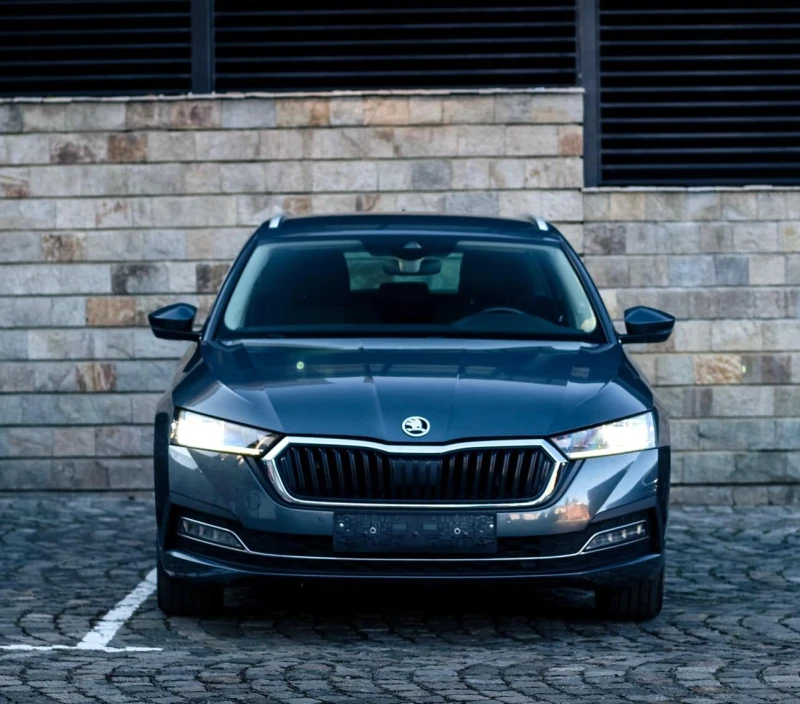 Skoda Octavia 2.0 TDI Automatic_Digital_Cockpit, снимка 3 - Автомобили и джипове - 52774769
