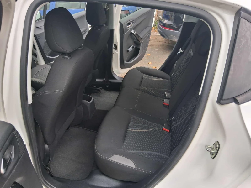 Peugeot 208 1.0 VTI, снимка 11 - Автомобили и джипове - 53263475