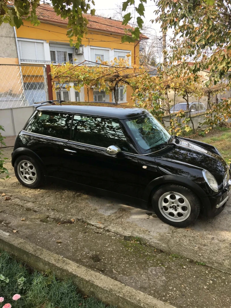 Mini One, снимка 2 - Автомобили и джипове - 53514468