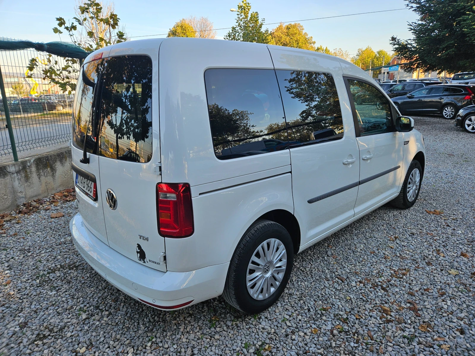 VW Caddy 2.0  TDI   - изображение 4