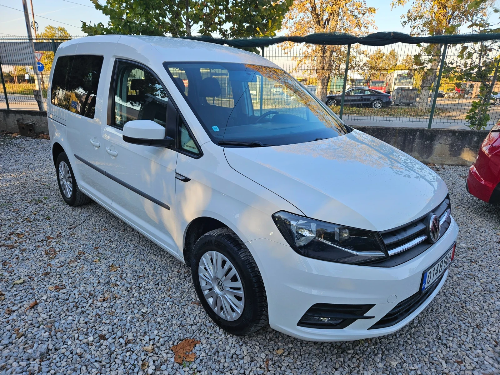 VW Caddy 2.0  TDI   - изображение 3