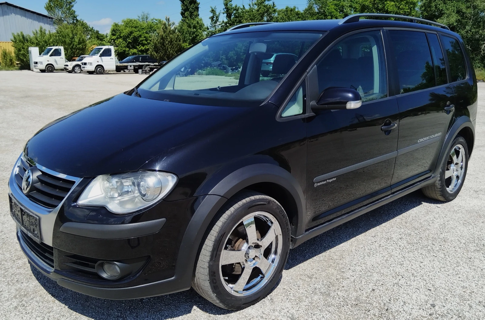 VW Touran 2.0 TDI Cross BMM - изображение 2