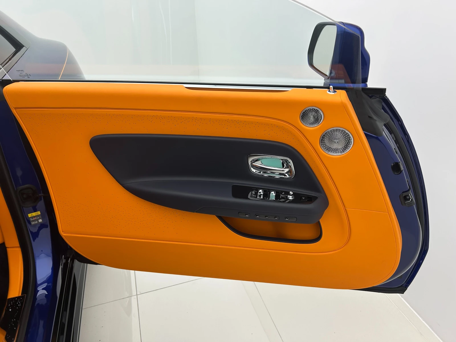 Rolls-Royce Spectre Black Badge  | Mobile.bg   14