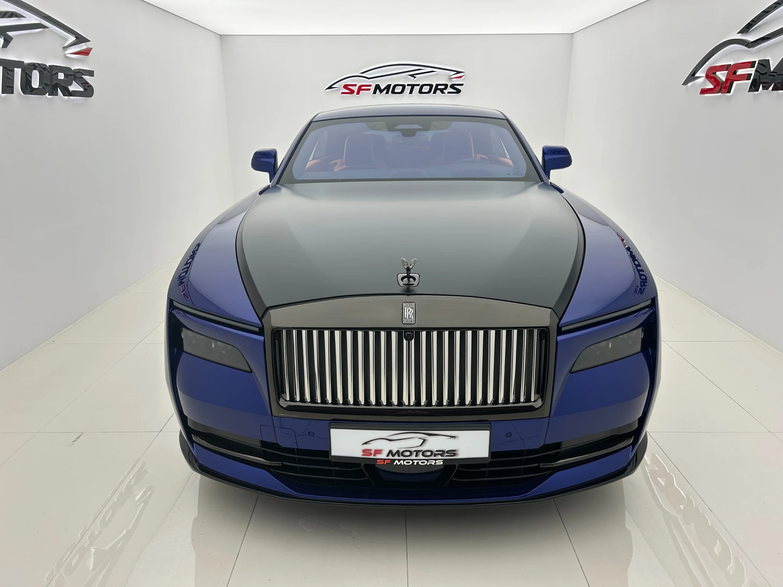 Rolls-Royce Spectre Black Badge  - изображение 2